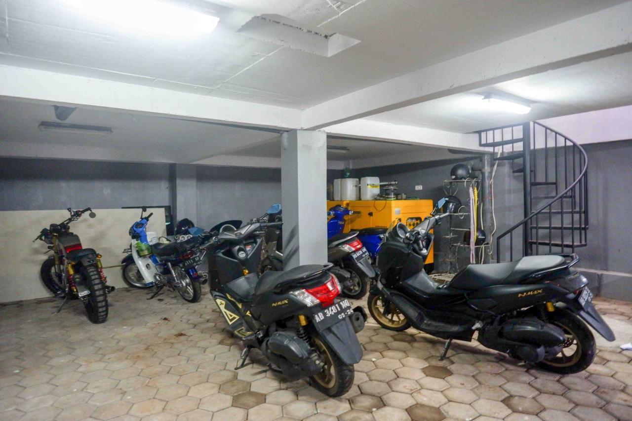 Reddoorz Plus Near Patung Kuda Undip Jatingaleh Exterior photo